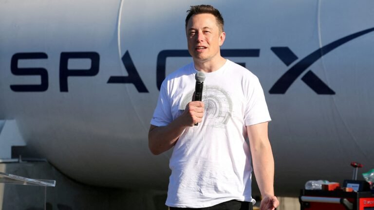 Börse: Musk will bei SpaceX alle Fäden in der Hand behalten