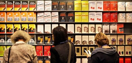 Konstantin Richter schreibt Sachbuch des Jahres