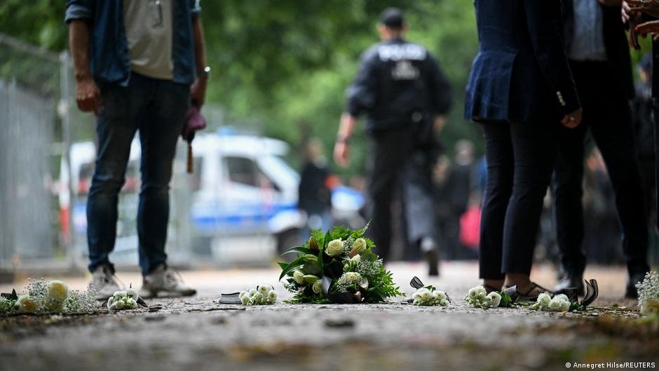 CSD-Anschlag: Dobrindt will mehr Überwachung von Gefährdern