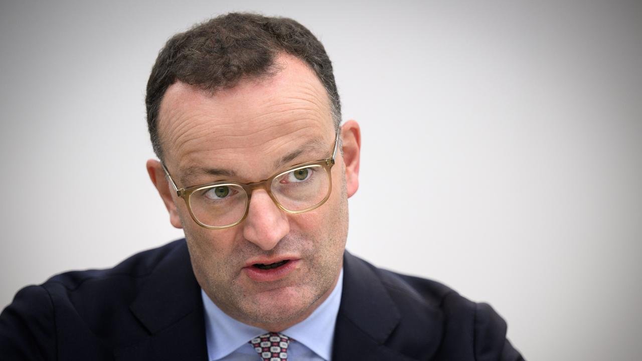 Debatte um Leihmutterschaft: Unions-Fraktionschef Spahn tritt zurück