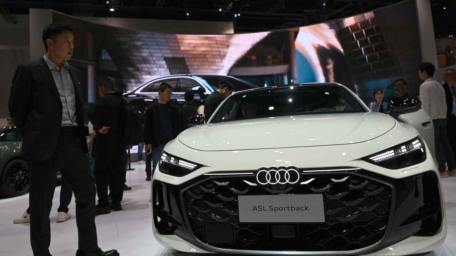 Ein Jahr nach Änderung: Welche Folgen Chinas Luxussteuer für deutsche Autobauer hat