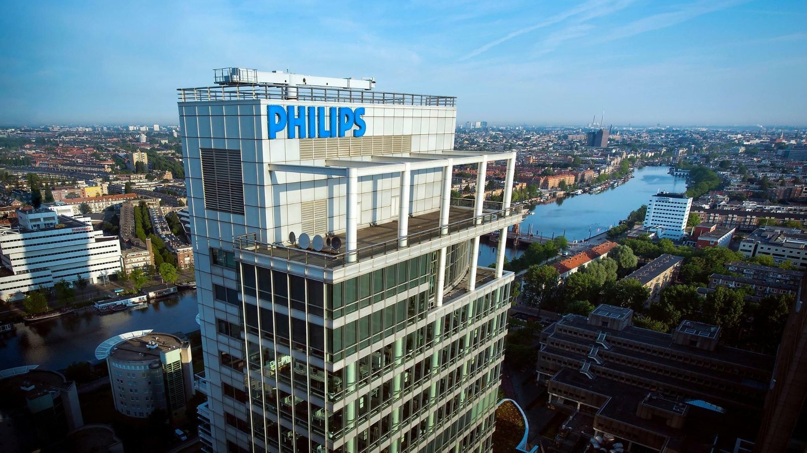 +++ Geschäftszahlen +++: Philips übertrifft Erwartungen dank Zoll-Rückzahlungen und hebt Prognose an