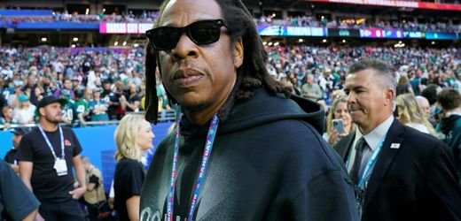 Jay-Z in New York: Hunderte Fans stürmen Eingänge Jay-Z in New York: Hunderte Fans stürmen Eingänge