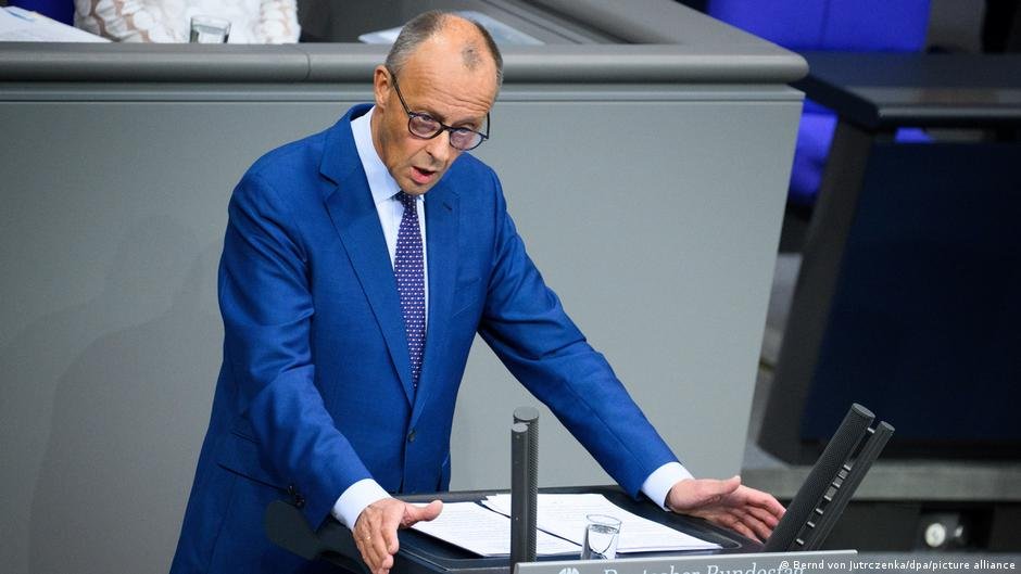 Merz im Bundestag: "NATO-Gipfel übertrifft alle Erwartungen"