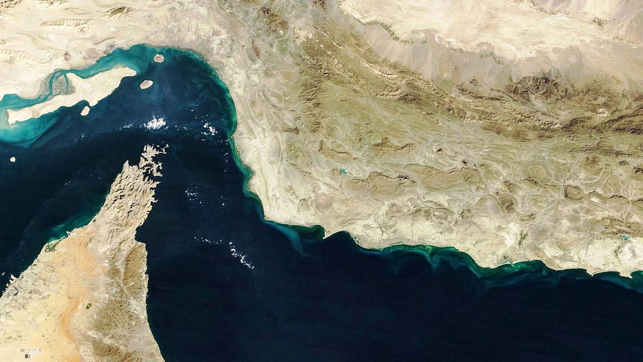 Neue US-Angriffe auf Iran – Straße von Hormus gesperrt