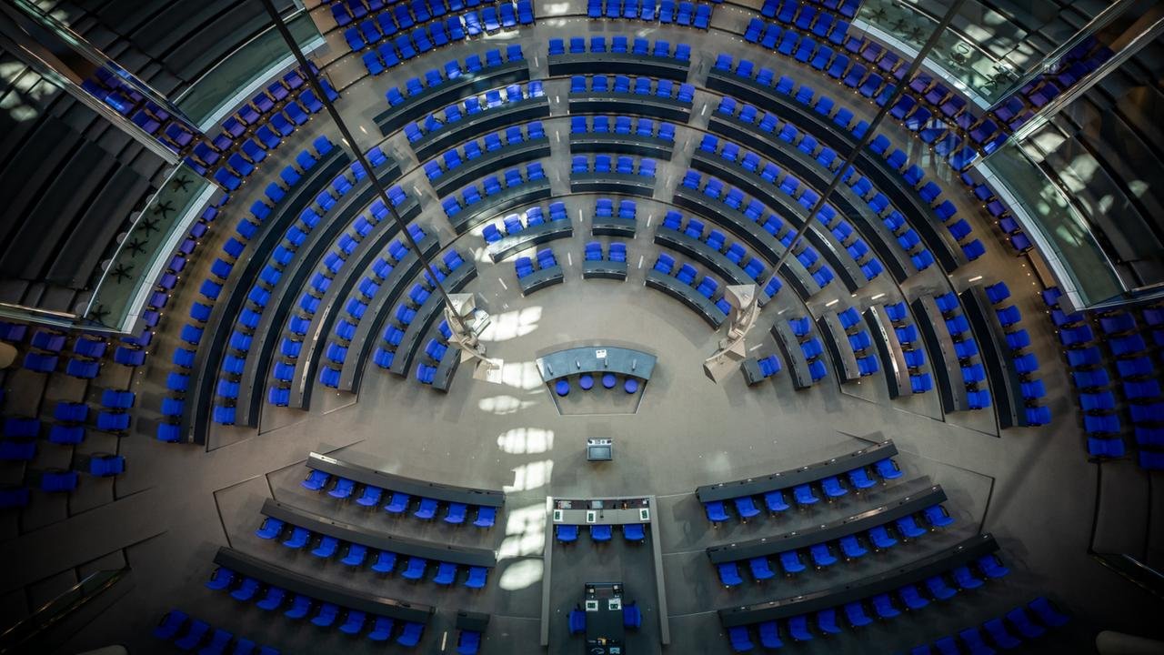Schwarz-rote Spitzenpolitiker warnen vor unnötigen Sommerloch-Debatten