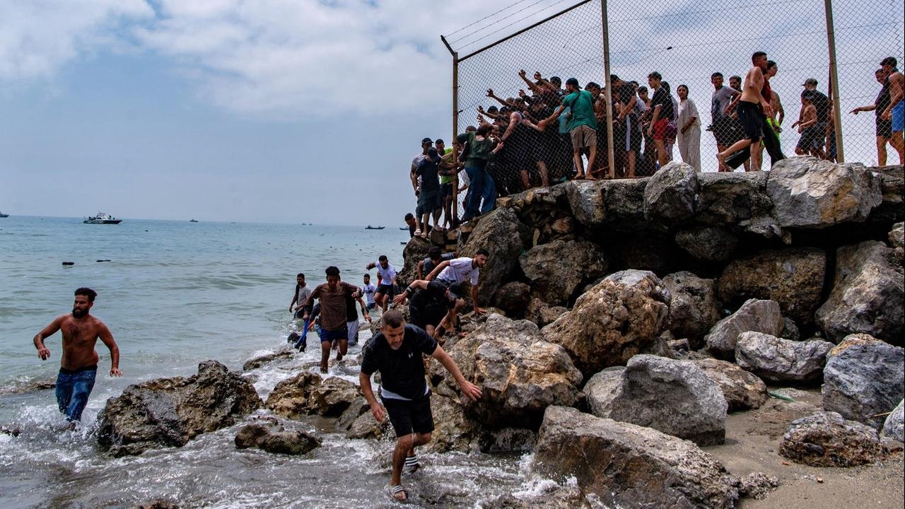 Spanien-Exklave Ceuta ruft wegen Migranten nach Militäreinsatz
