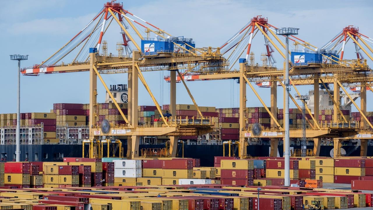 USA: Trump verhängt neue Zölle auf Importe aus 60 Ländern USA: Trump verhängt neue Zölle auf Importe aus 60 Ländern