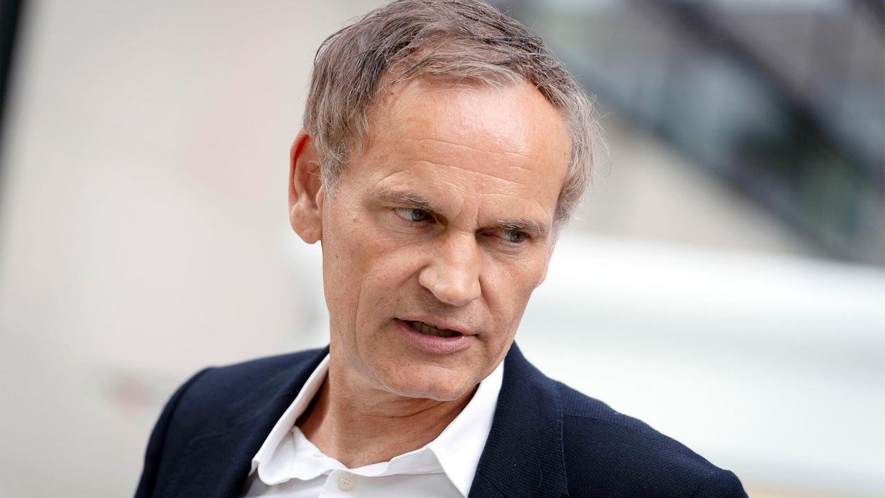 VW-Chef Blume: Bis zu 50.000 Stellen könnten wegfallen