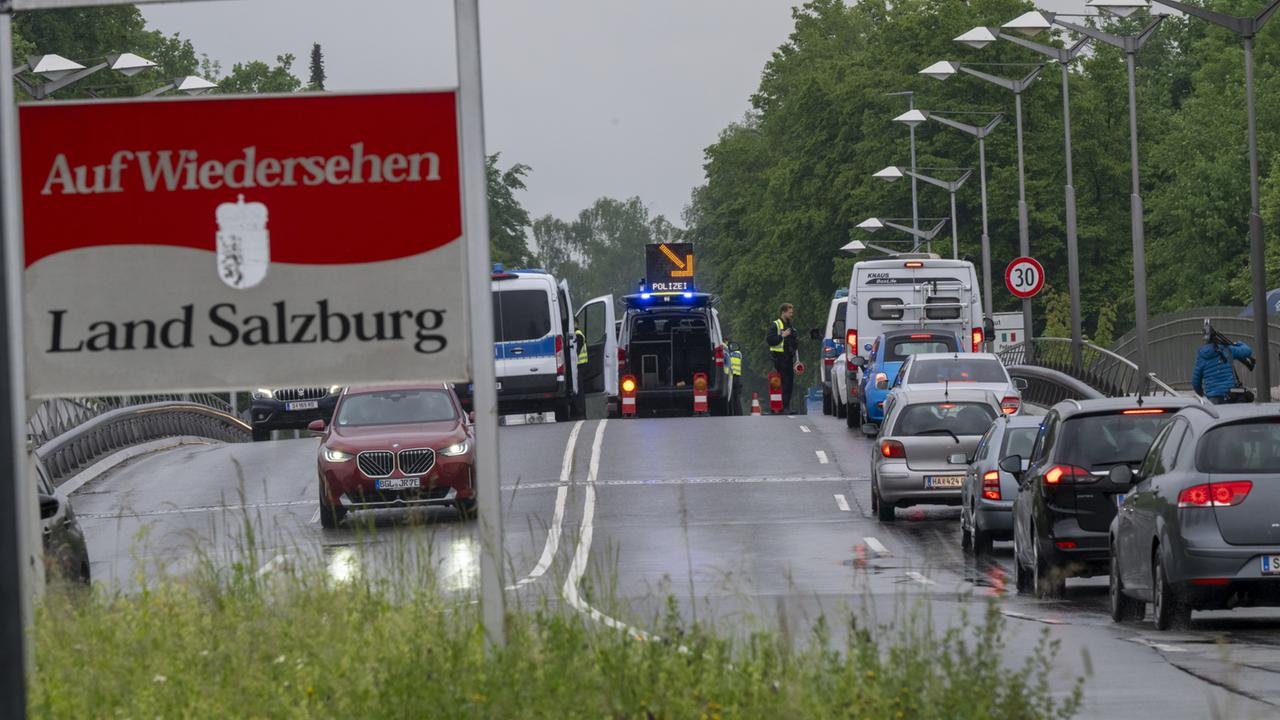 Weiter Grenzkontrollen zwischen Deutschland und Österreich