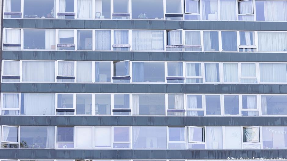 Wohnen bei Hitze: So müssen wir Häuser (um)bauen Wohnen bei Hitze: So müssen wir Häuser (um)bauen