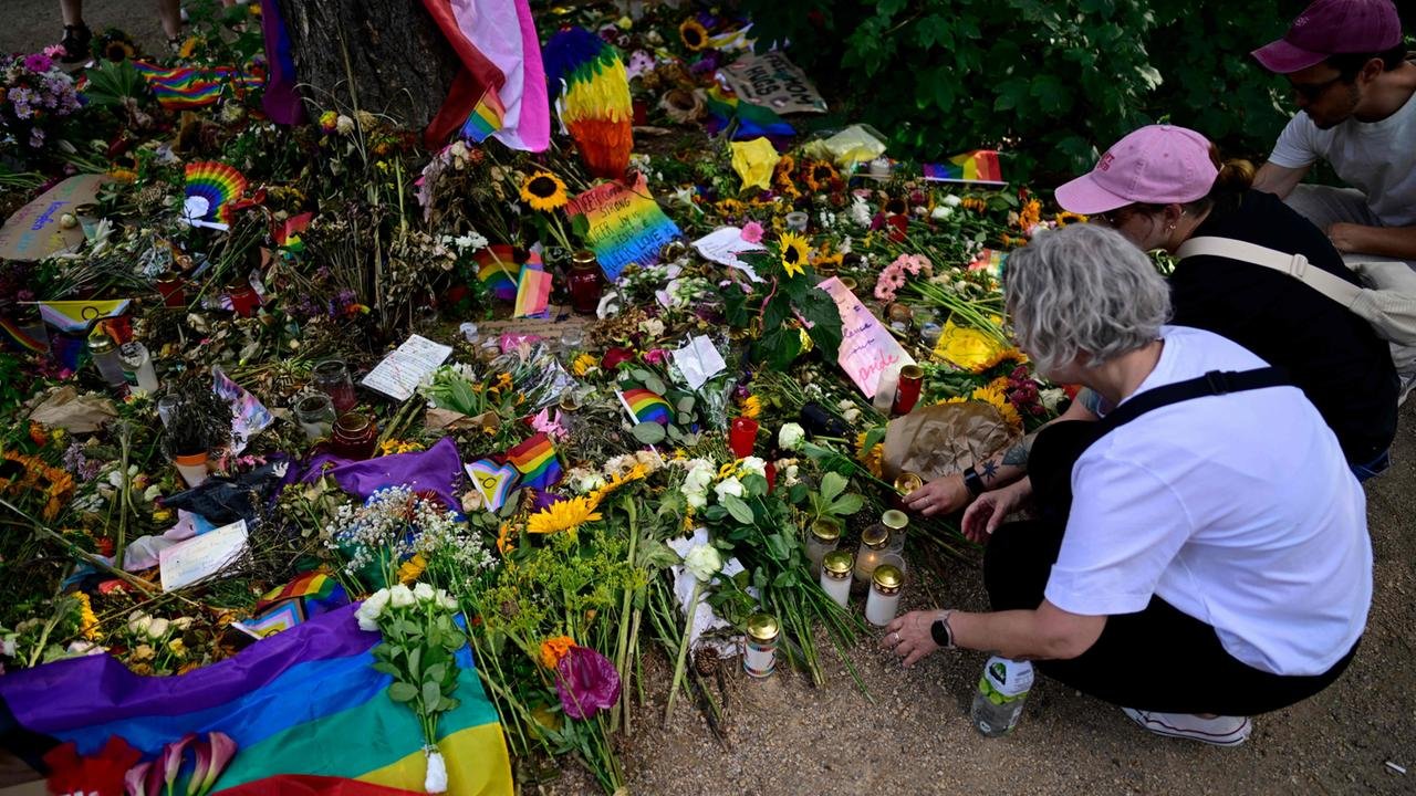 Innenausschuss zum CSD-Anschlag: Zentrale Fragen bleiben ungeklärt Innenausschuss zum CSD-Anschlag: Zentrale Fragen bleiben ungeklärt