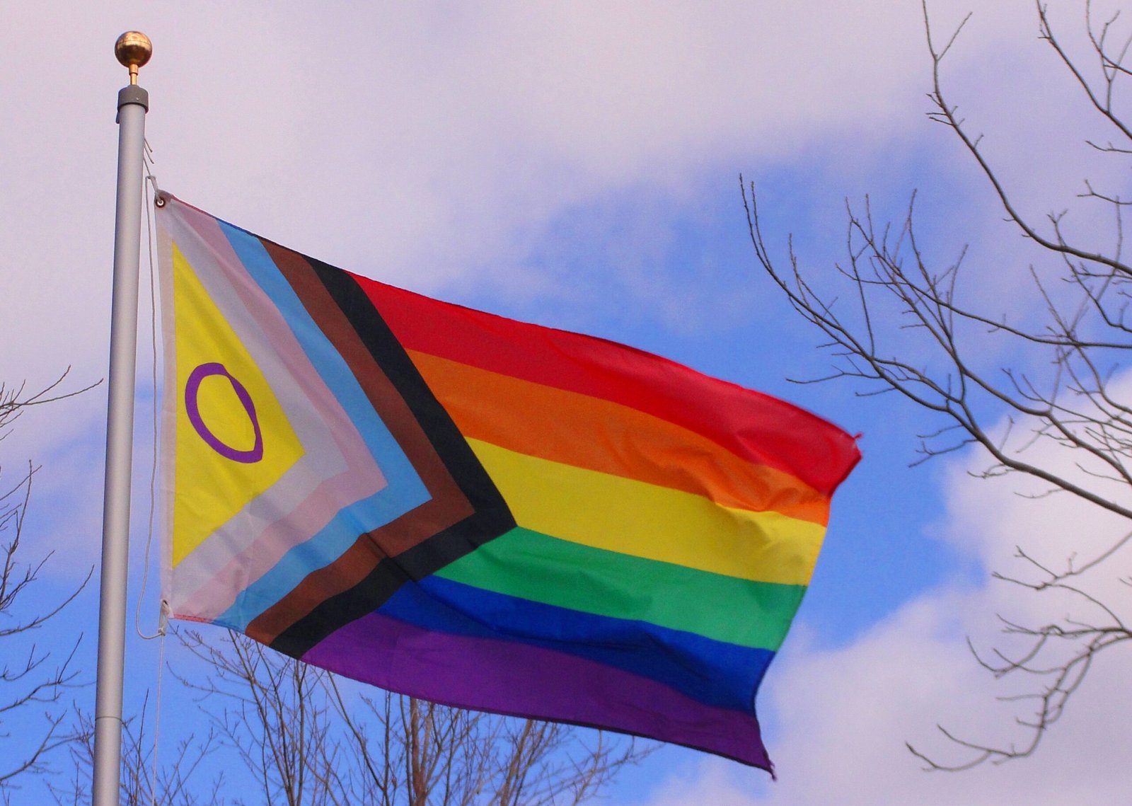Queerfeindliche Gewalt: „Gewalt beginnt nicht erst auf der Straße“