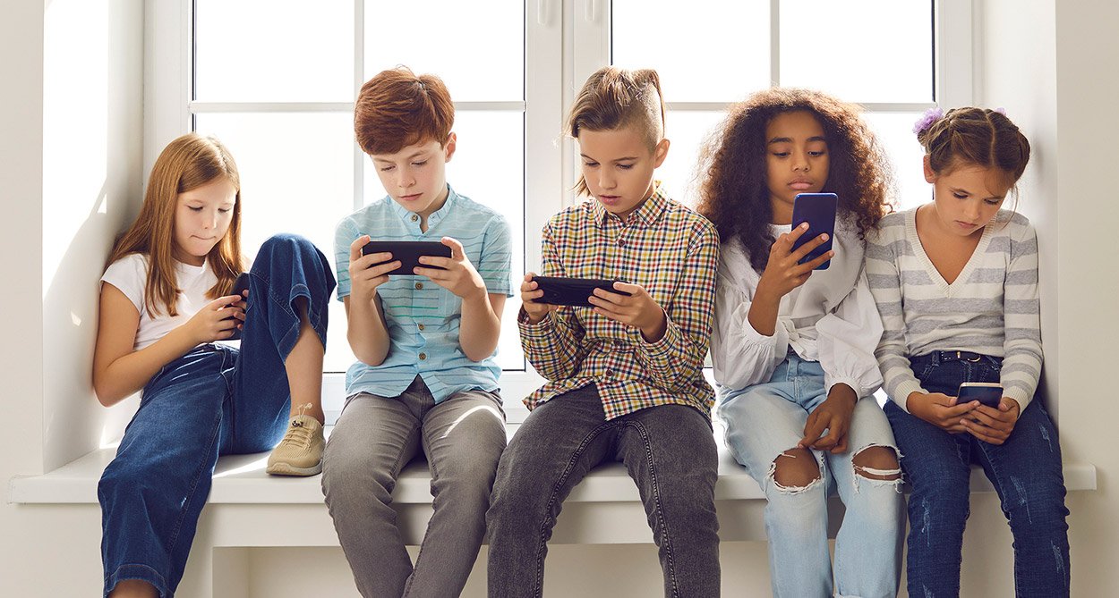 Social-Media: Studie bestätigt negative Effekte auf den Schulerfolg von Kindern