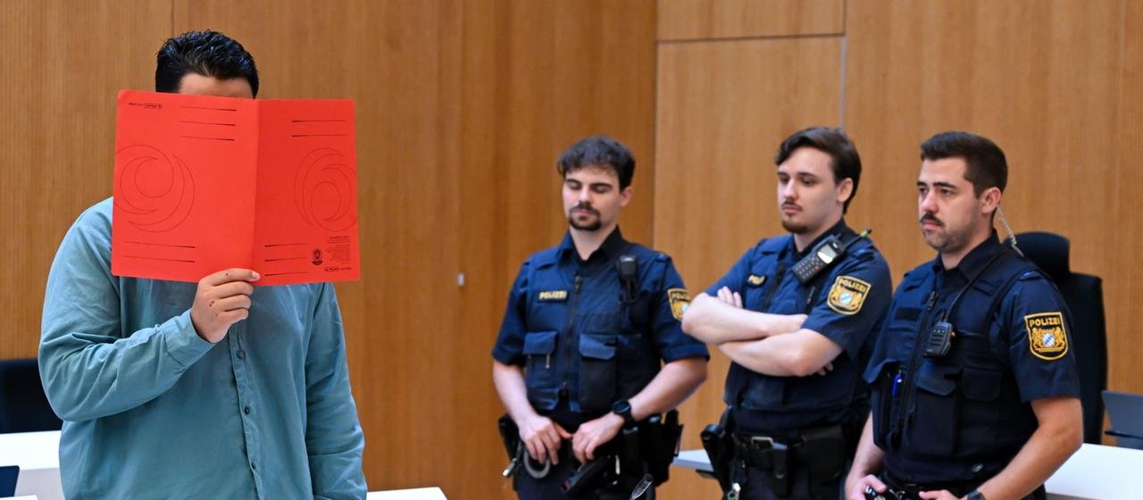 Farhad N. im Prozesssaal in München.