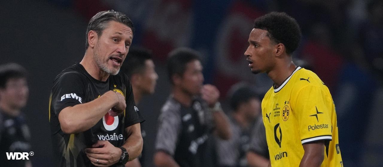 BVB-Trainer Niko Kovac (l.) spricht mit Spieler Miguel Adje | Getty Images BVB-Trainer Niko Kovac (l.) spricht mit Spieler Miguel Adje
